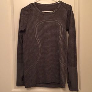 LuLuLemon workout top